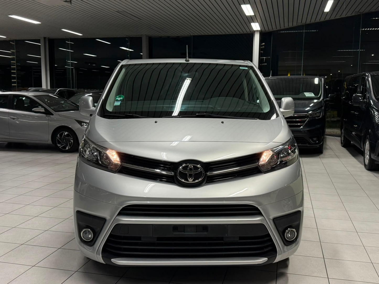 Toyota Proace Utilitaire 6 Places 2.0D 90kW Euro 6b